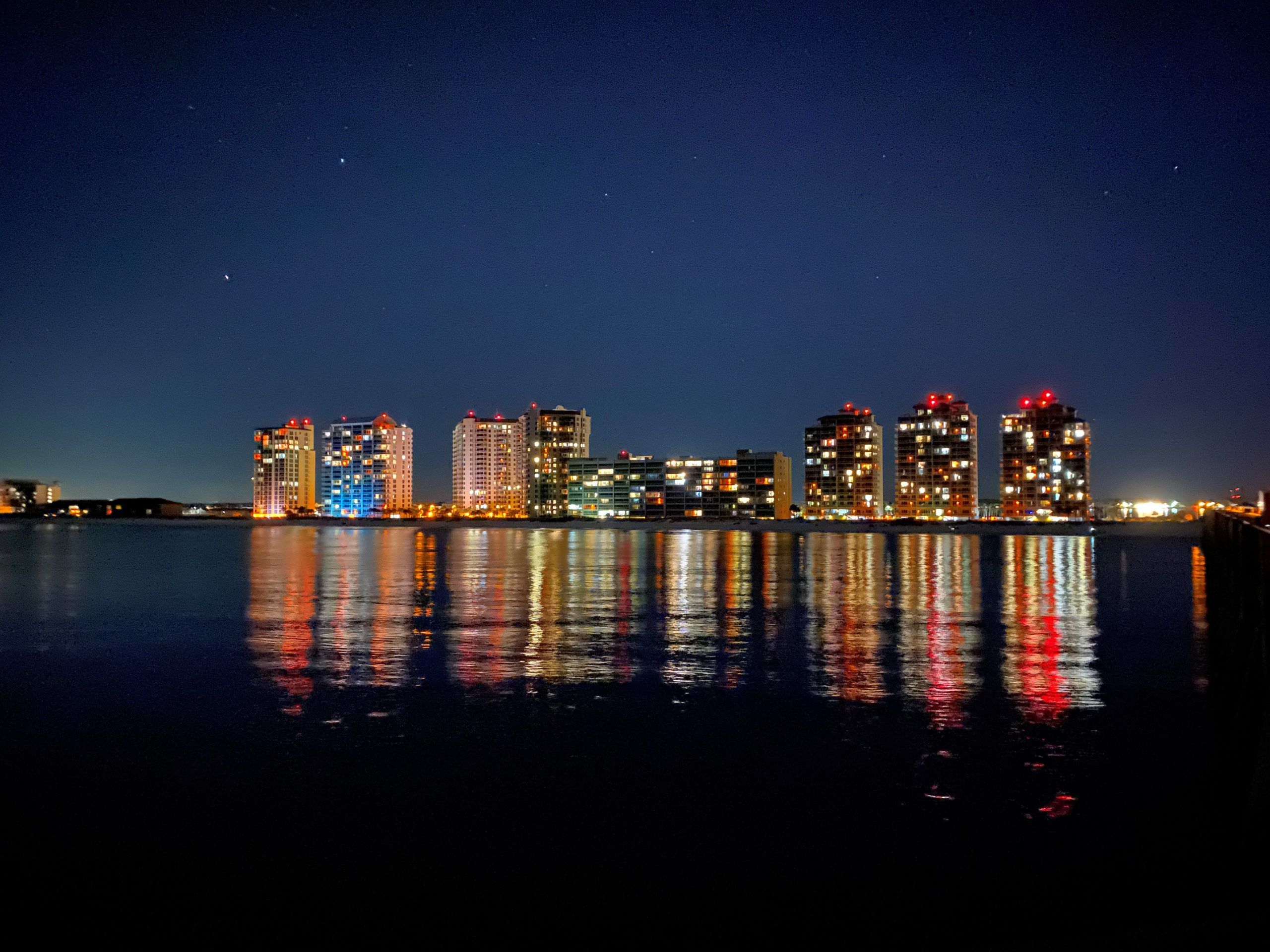 Today's Photo of the Day comes from Shanna Simmerman. Shanna captured this stunning nighttime photo from the Navarre Beach Pier last Friday. 🌃