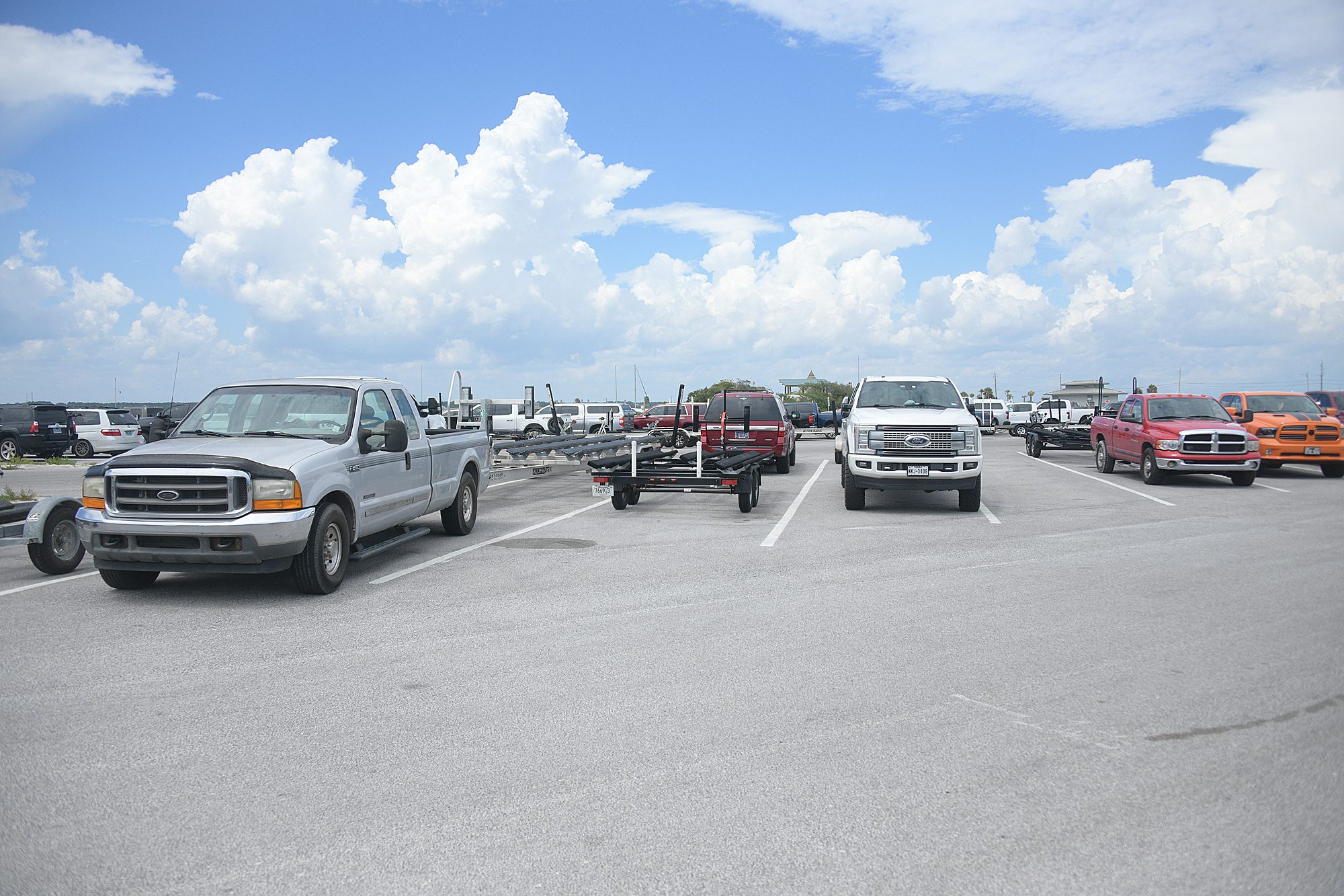 b&b riverboat parking